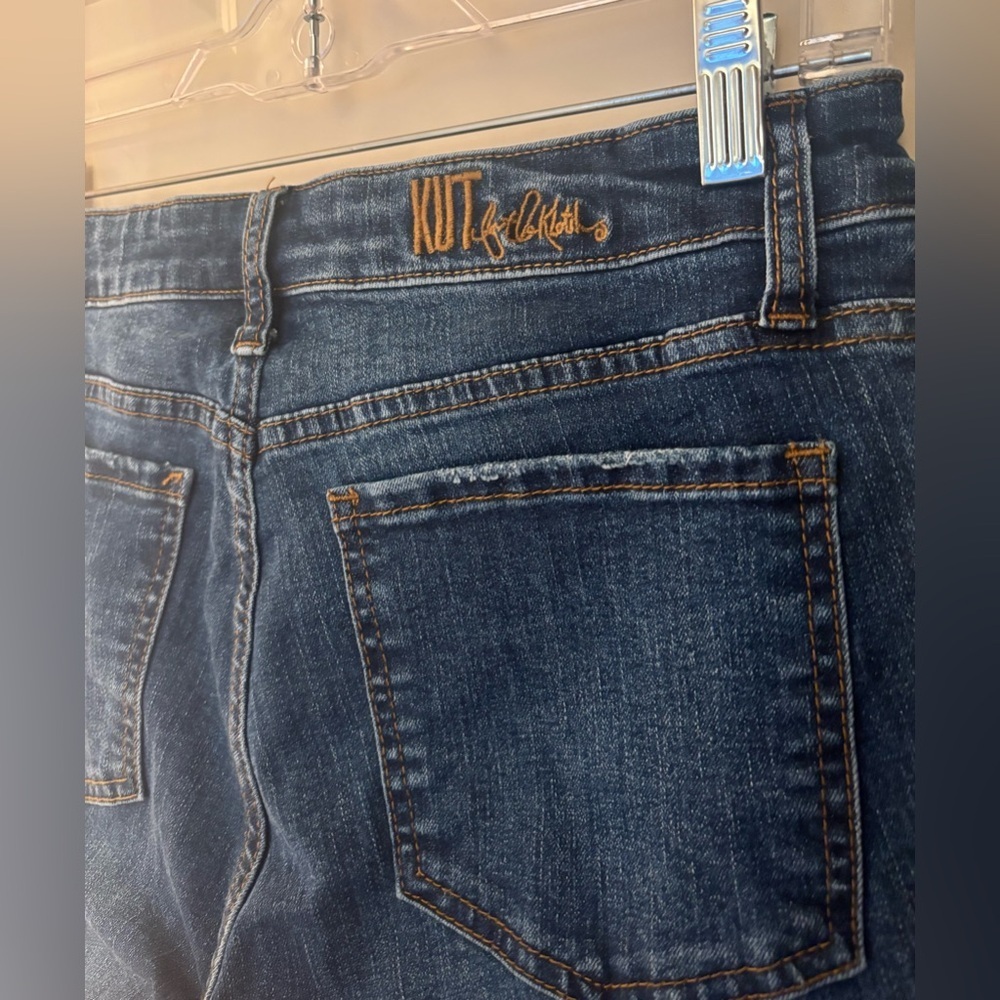 Kut From The Kloth Katy Mid Rise Boyfriend Jeans in Medium/Dark Wash, Size 4 - Picture 5 of 11